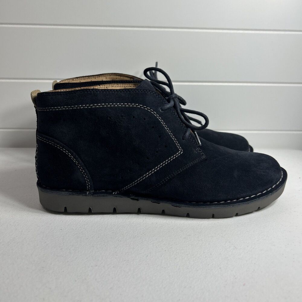 Clarks Chukka Women’s Boots Size 7.5 Blue Suede Lace Up Ankle Top Leather